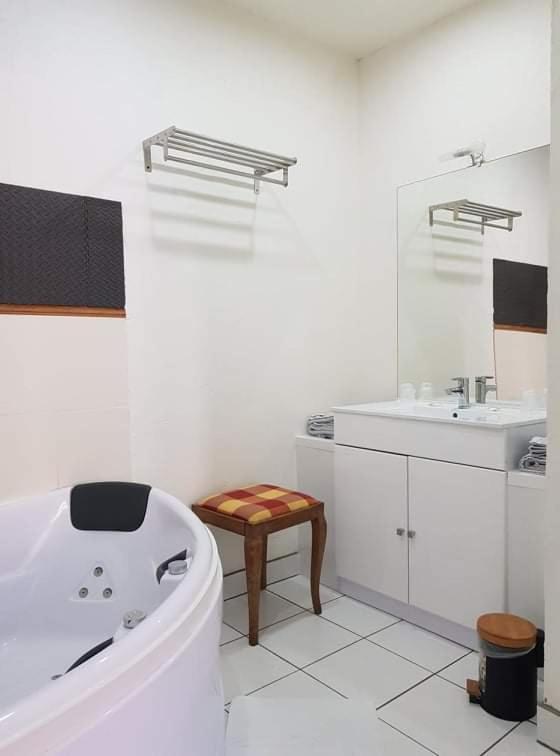 Hotel Alpes *